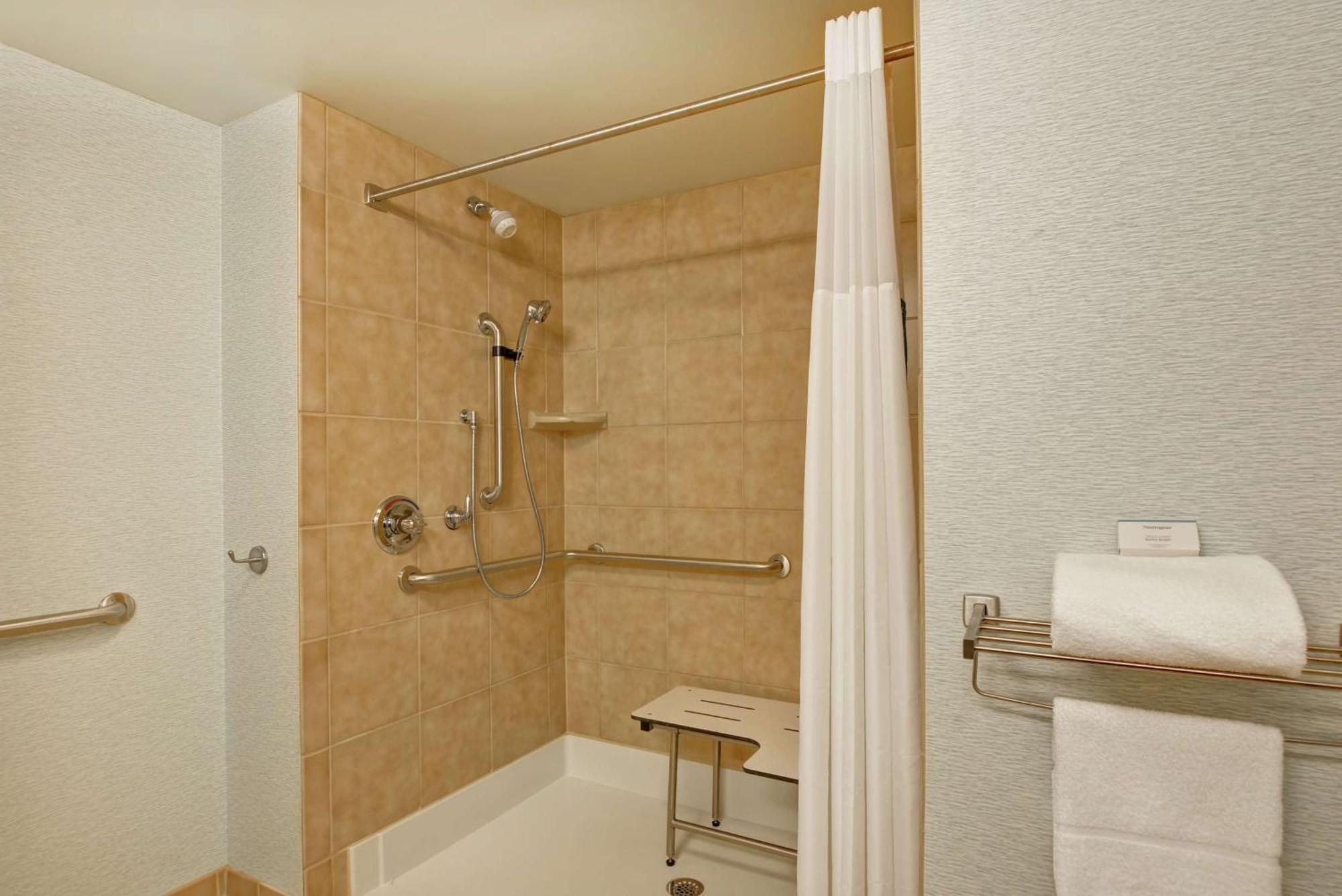 Hampton Inn & Suites Wilkes-Barre Eksteriør billede