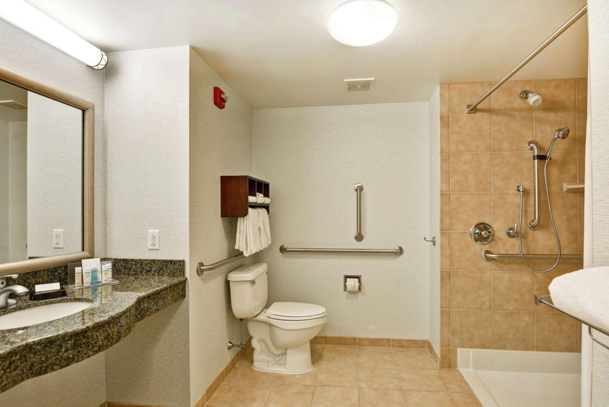 Hampton Inn & Suites Wilkes-Barre Eksteriør billede
